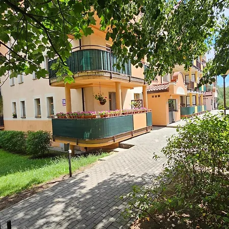 Apartament W Centrum Z Widokiem Na Jeziorko Kętrzyn Exterior foto