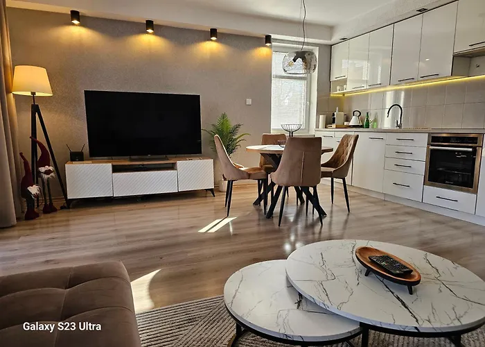 Apartament W Centrum Z Widokiem Na Jeziorko