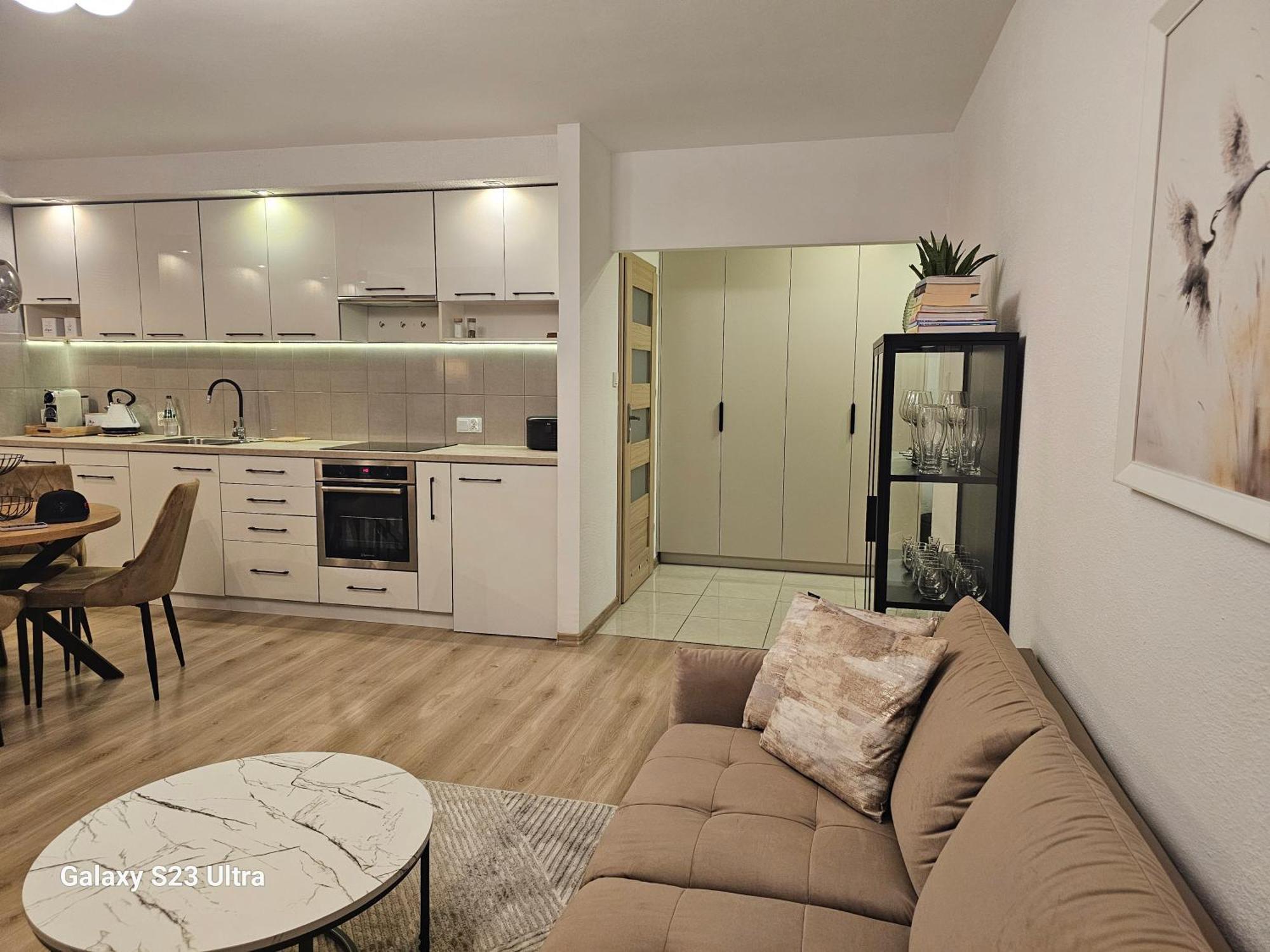 W Centrum Z Widokiem Na Jeziorko Apartment *