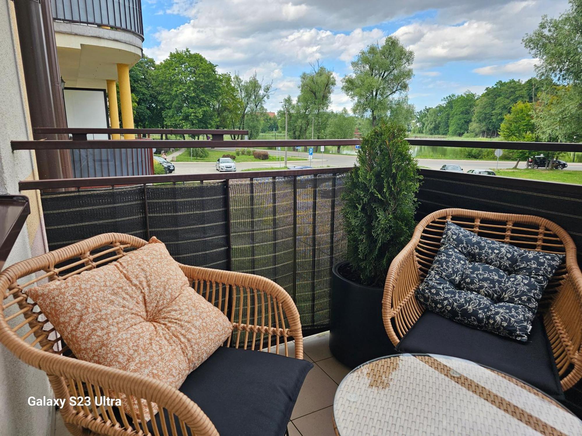 Apartment W Centrum Z Widokiem Na Jeziorko *